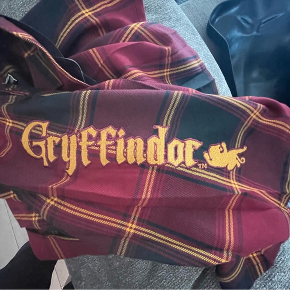 Harry Potter Gryffindor Plus Size Suspender Skirt - Picture 7 of 11